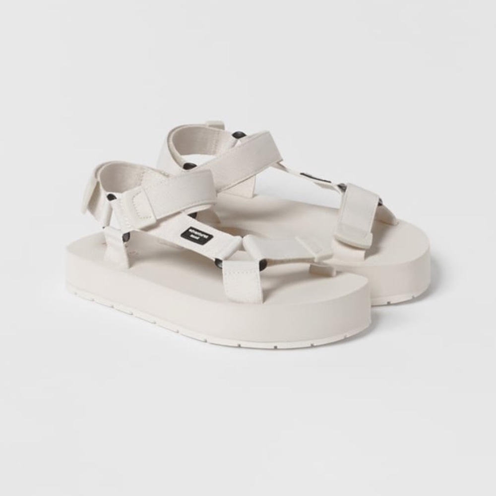 NWT Zara Size 1 little girl off white technical sandals